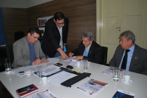 Cesmac- assina- convênio- de- apoio- ao- Doutorado- Direito- com a Fapeal  8