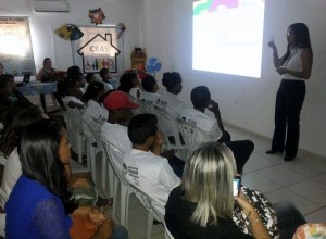 Curso- do- Cesmac -participam- de- Feira- de- Profissões -no -Cras -Pitanguinha 3