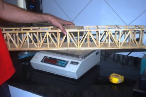 Engenharia- Civil promove -“Concurso- de Pontes -de- Palito de -Picolé”  19