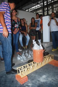 Engenharia- Civil promove -“Concurso- de Pontes -de- Palito de -Picolé”  19