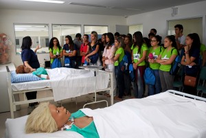 Cesmac- recebe -alunos -do- Pré-Vestibular- SEB -COC -Maceió - 18