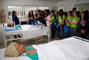 Cesmac- recebe -alunos -do- Pré-Vestibular- SEB -COC -Maceió - 18