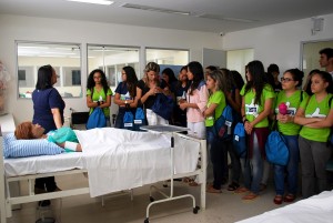 Cesmac- recebe -alunos -do- Pré-Vestibular- SEB -COC -Maceió - 18