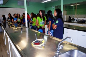 Cesmac- recebe -alunos -do- Pré-Vestibular- SEB -COC -Maceió - 18