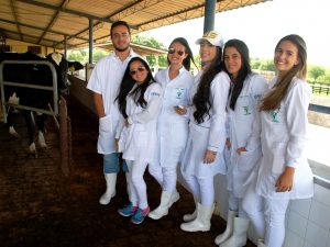 Estudantes- de- Medicina- Veterinária- do- Cesmac- Participam- de -Visita -Técnica- 61
