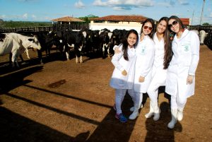 Estudantes- de- Medicina- Veterinária- do- Cesmac- Participam- de -Visita -Técnica- 61