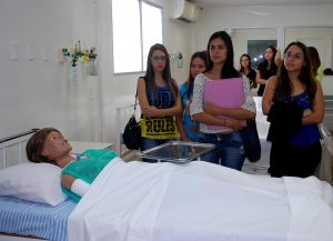 Mais- uma- turma- do- Walder- Cursos- conhece- estrutura- do- Cesmac- 19