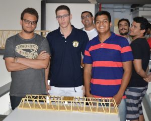 Palitos- de- picolé- viram- pontes- no- curso- de- Engenharia- Civil- Cesmac  23