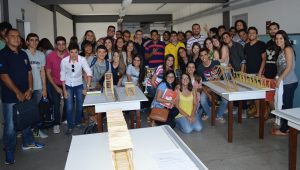 Palitos- de- picolé- viram- pontes- no- curso- de- Engenharia- Civil- Cesmac  23