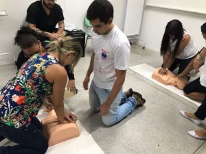 curso-de-enfermagem-realiza-capacitacao-em-suporte-basico-de-vida-cesmac-5