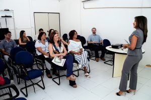 avaliacao-da-acao-dos-agrotoxicos-no-homem-e-no-ambiente-26-4-2018-foto-olival-santos-25
