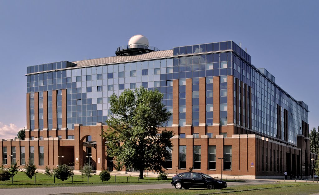 Eötvös Loránd University