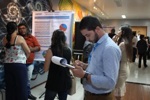 Pesquisadores- do- PSIC -apresentam- estudos- em -formato- de -Banner - Cesmac (8)