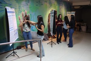 Pesquisadores- do- PSIC -apresentam- estudos- em -formato- de -Banner - Cesmac (8)