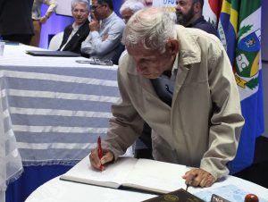 Correios- lança- selo- alusivo- aos- 45- anos- do- CESMAC-Feira_Cultural_CESMAC-na-Rua (67)