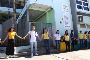 Feira- Cultural- CESMAC- na- Rua- promove- Abraço- Amigo-no -Setembro- Amarelo-(6)