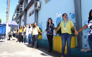 Feira- Cultural- CESMAC- na- Rua- promove- Abraço- Amigo-no -Setembro- Amarelo-(6)