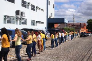 Feira- Cultural- CESMAC- na- Rua- promove- Abraço- Amigo-no -Setembro- Amarelo-(6)