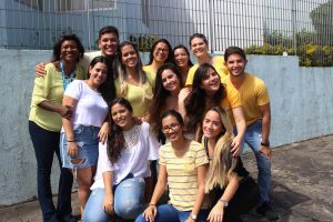 Feira- Cultural- CESMAC- na- Rua- promove- Abraço- Amigo-no -Setembro- Amarelo-(6)