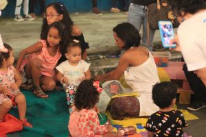 Programação- também- a- noite- com- música- e -apresentações- na- Feira- Cultural- do- CESMAC-(49)