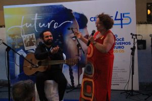 Programação- também- a- noite- com- música- e -apresentações- na- Feira- Cultural- do- CESMAC-(49)