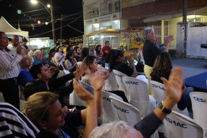 Programação- também- a- noite- com- música- e -apresentações- na- Feira- Cultural- do- CESMAC-(49)