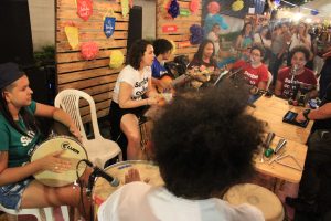 Programação- também- a- noite- com- música- e -apresentações- na- Feira- Cultural- do- CESMAC-(49)