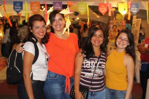 Programação- também- a- noite- com- música- e -apresentações- na- Feira- Cultural- do- CESMAC-(49)