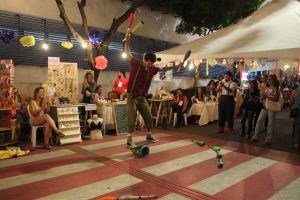 Programação- também- a- noite- com- música- e -apresentações- na- Feira- Cultural- do- CESMAC-(49)