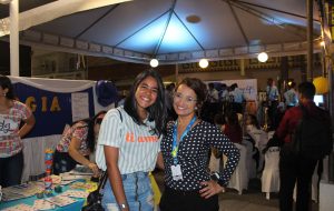 Programação- também- a- noite- com- música- e -apresentações- na- Feira- Cultural- do- CESMAC-(49)