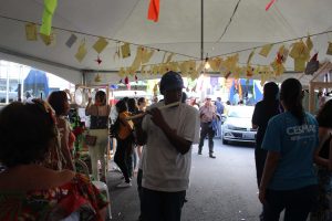 Tarde- de -sexta- na- Feira- Cultural- CESMAC- na- Rua- com- Música- Artesanato- e -muito -mais -(88)