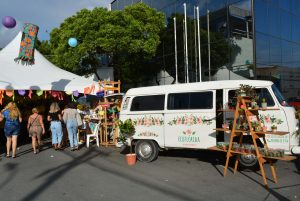 Tarde- de -sexta- na- Feira- Cultural- CESMAC- na- Rua- com- Música- Artesanato- e -muito -mais -(88)