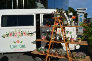 Tarde- de -sexta- na- Feira- Cultural- CESMAC- na- Rua- com- Música- Artesanato- e -muito -mais -(88)