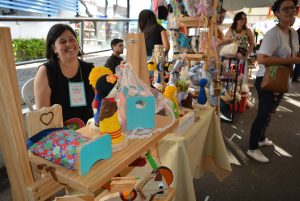 Tarde- de -sexta- na- Feira- Cultural- CESMAC- na- Rua- com- Música- Artesanato- e -muito -mais -(88)