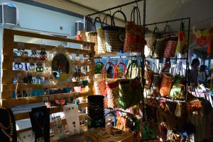 Tarde- de -sexta- na- Feira- Cultural- CESMAC- na- Rua- com- Música- Artesanato- e -muito -mais -(88)