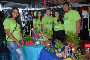 Tarde- de -sexta- na- Feira- Cultural- CESMAC- na- Rua- com- Música- Artesanato- e -muito -mais -(88)