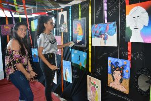 Tarde- de -sexta- na- Feira- Cultural- CESMAC- na- Rua- com- Música- Artesanato- e -muito -mais -(88)