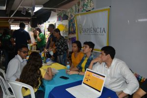 Tarde- de -sexta- na- Feira- Cultural- CESMAC- na- Rua- com- Música- Artesanato- e -muito -mais -(88)