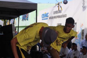 Tarde- de -sexta- na- Feira- Cultural- CESMAC- na- Rua- com- Música- Artesanato- e -muito -mais -(88)