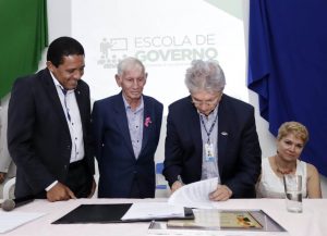 Presidente- da- FEJAL- e -Reitor- do- CESMAC- visita- campus- de- Arapiraca- e -recebe -Comenda- em- Palmeira- dos- Índios- (15)