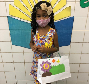 CESMAC- entrega- cestas- básicas- e- brinquedos- para- crianças -do -Projeto- Crescer-(14)