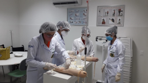 Curso- de- Medicina- do- Cesmac- forma- cada- vez- mais- médicos- preparados- para- atuação- de- excelência- na- área- (3)