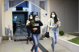 Vestibular- Medicina- Cesmac- aconteceu- presencial- e -recebendo- também- candidatos- de- outras- regiões- do- país-(15)