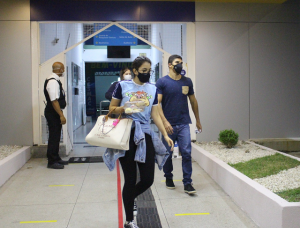 Vestibular- Medicina- Cesmac- aconteceu- presencial- e -recebendo- também- candidatos- de- outras- regiões- do- país-(15)