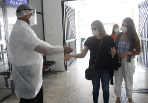 Vestibular- Medicina- Cesmac- aconteceu- presencial- e -recebendo- também- candidatos- de- outras- regiões- do- país-(15)