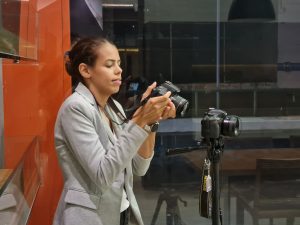 Estudantes- de- Design- do- Cesmac -realizam- atividade- prática- de- Fotografia- e -Design- de- Interiores- (01)