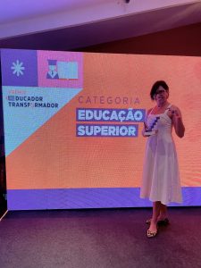 Professora do CESMAC conquista primeiro lugar no Prêmio Educador Transformador