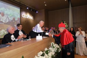 Cesmac entrega título Honoris Causa ao desembargador e conselheiro da Fejal, Orlando Rocha Filho