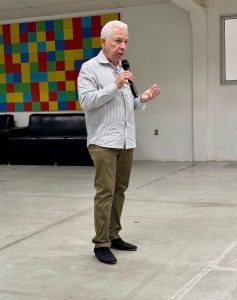 627f6da6-b907-4404-a7b2-db5a50d5304e