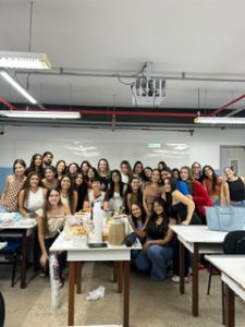 d1e9b7f8-24a5-43f5-9d49-bbb341953666